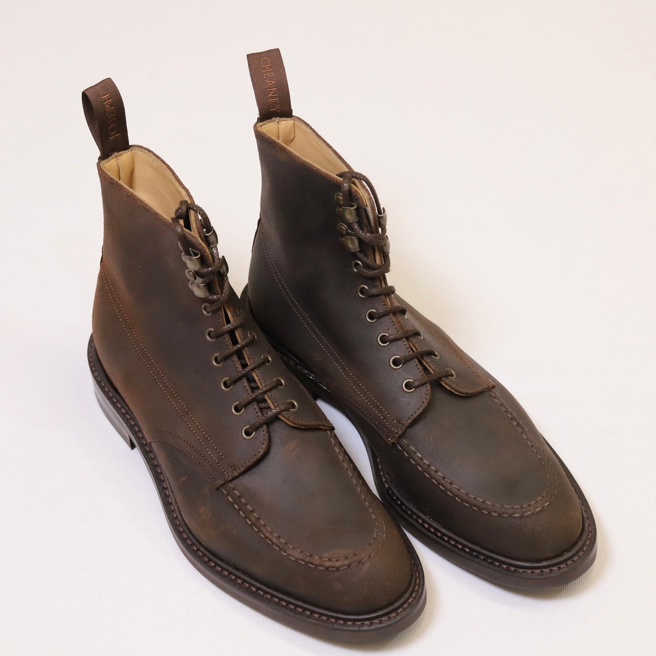 Belfast Boot in Brown Waxy Commander